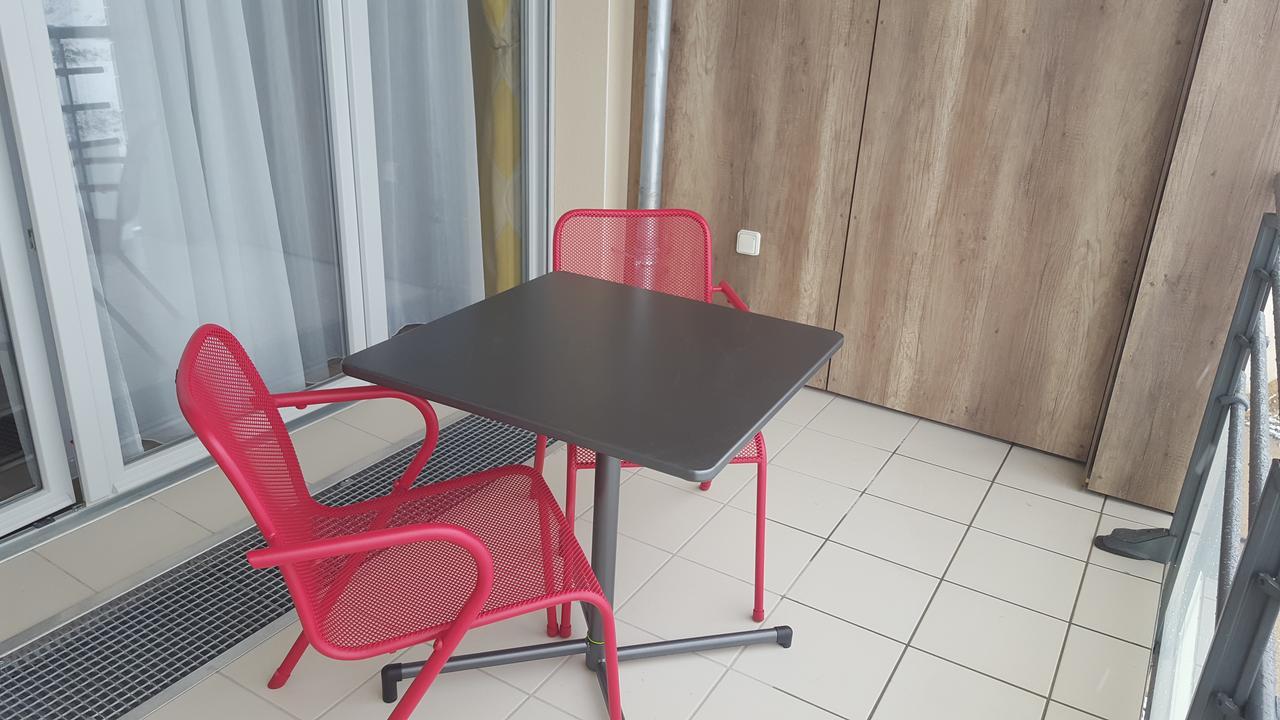 Residence Seniors Domitys Les Hautes Feuilles ランス エクステリア 写真